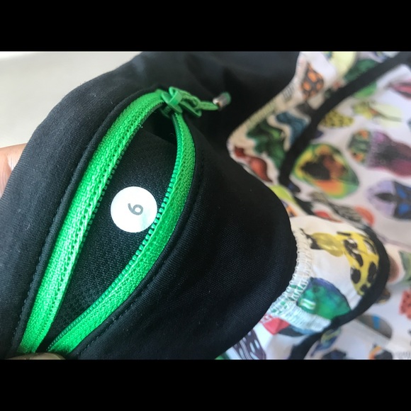 SOLD ‼️‼️‼️Lululemon bug shorts 6 - Picture 3 of 3